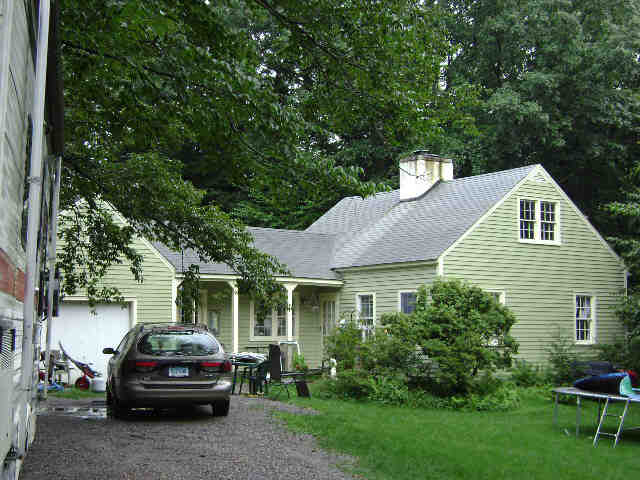 Building photograph for 34 WOODLAND RD